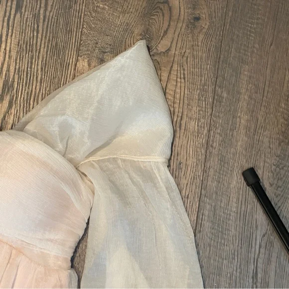 House of Harlow 1960 X REVOLVE Burna Blouse Cream Sz M Romantic Flouncy Coquette - Picture 6 of 16